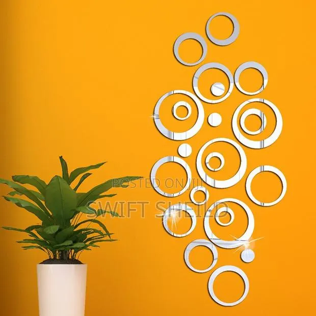 24 Peice Acrylic Rings · Photo 1