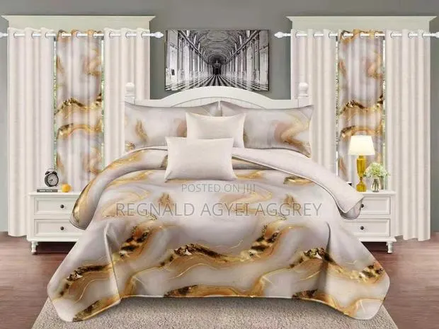 Beedsheet With Curtains · Photo 1