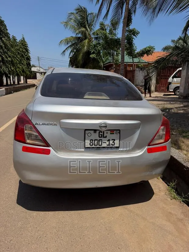 Nissan Almera 2013 Silver · Photo 1