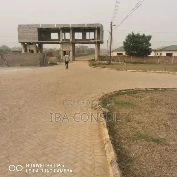 Estate Lands for Sale at East Amrahia. · Photo 1