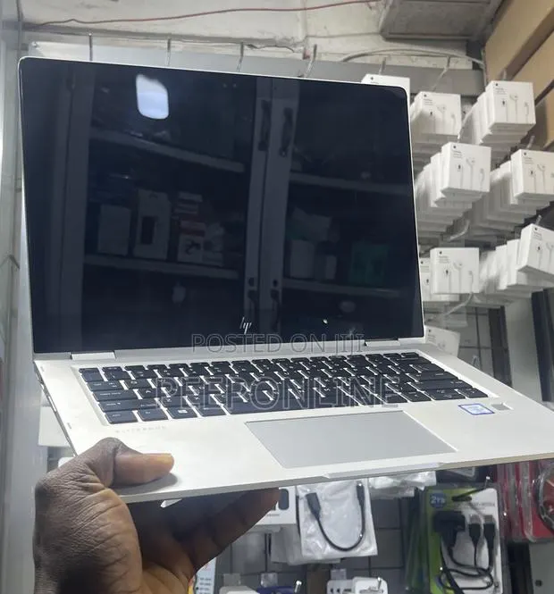 Laptop HP EliteBook X360 1030 16GB Intel Core i5 SSD 256GB · Photo 1