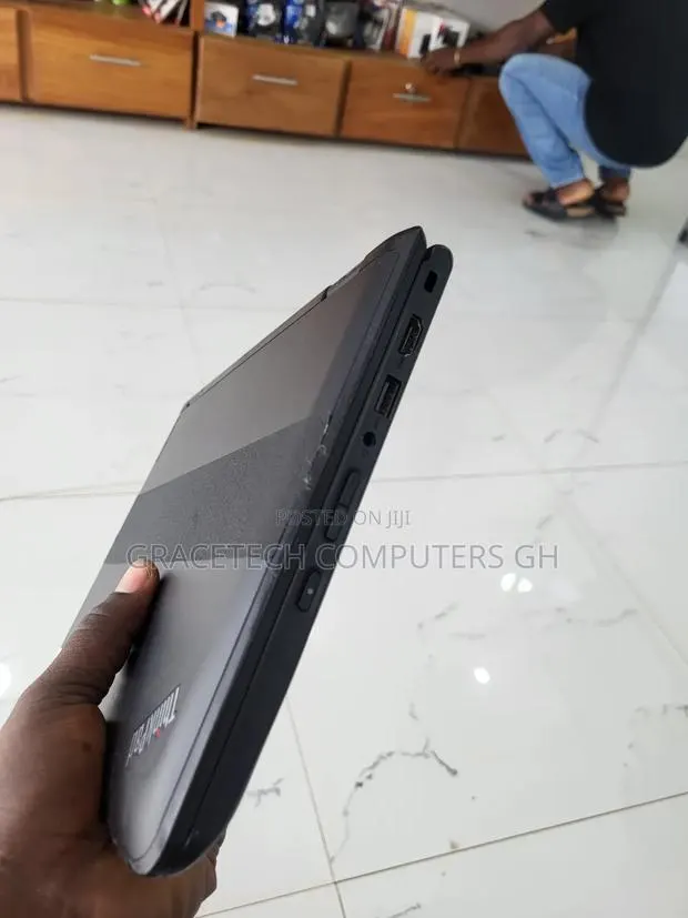 Laptop Lenovo Yoga 11e 4GB Intel Celeron SSD 128GB · Photo 1