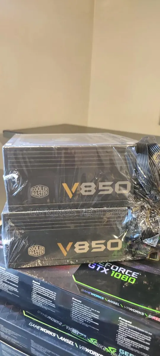 Cooler Master V850 Power Supply 80 Plus Gold. · Photo 1