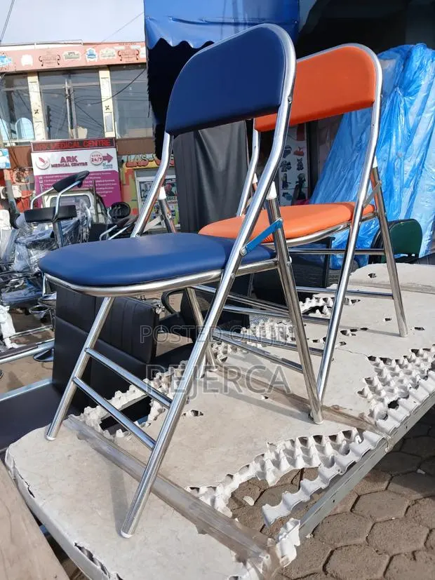 Quality Brand New Foldable Chair · Photo 1