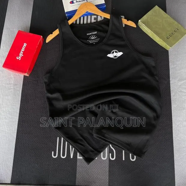 Triple Black Tanks · Photo 1