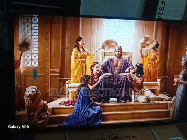 Samsung 43” Smart Entertainment Television · Photo 1