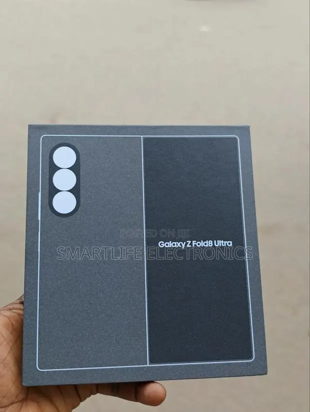 New Samsung Galaxy Z Fold8 Ultra 512 GB · Photo 1