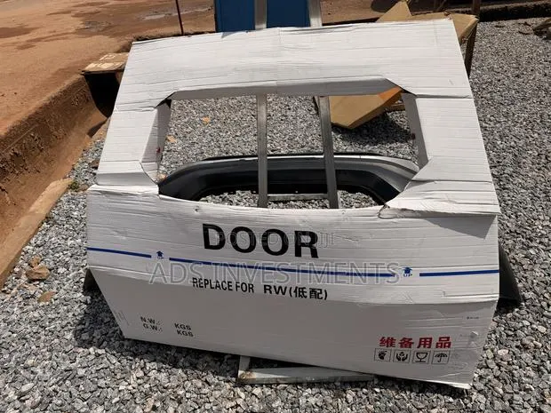 Boot/ Tailgate 2019-2023 Rav4 2017-2022 · Photo 1
