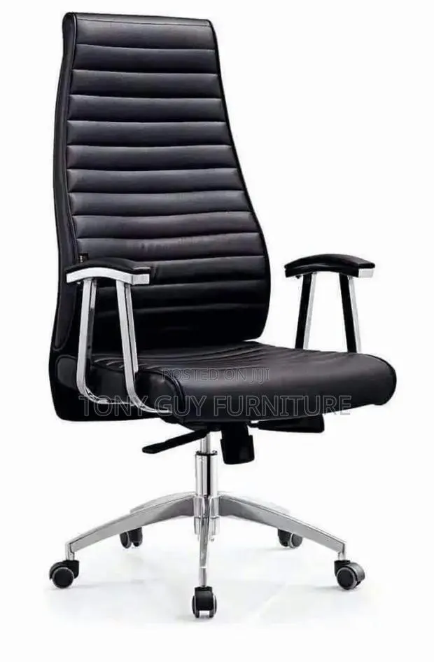 Comfortable Manager Chair · Photo 1