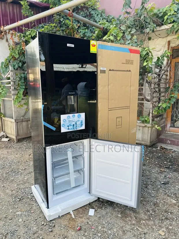Legacy 311l Down Freezer Mirror Water Dispenser · Photo 1