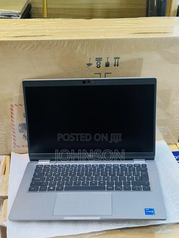 Laptop Dell Latitude 5320 16GB Intel Core i5 SSD 256GB · Photo 1