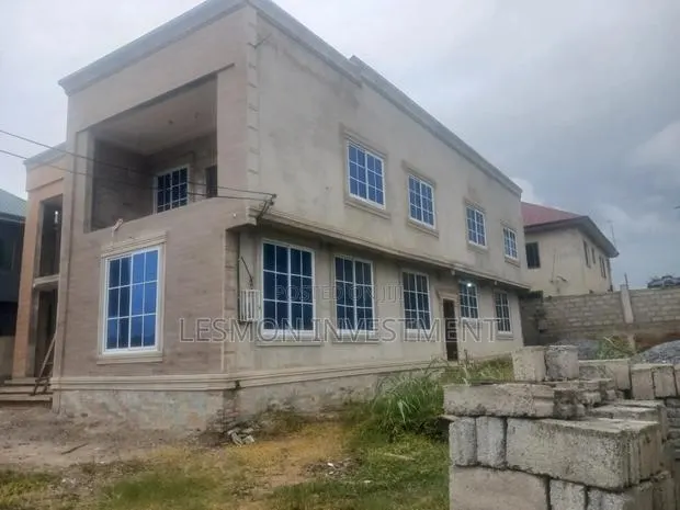 5bdrm Duplex in Agent, Pentecost for sale · Photo 1
