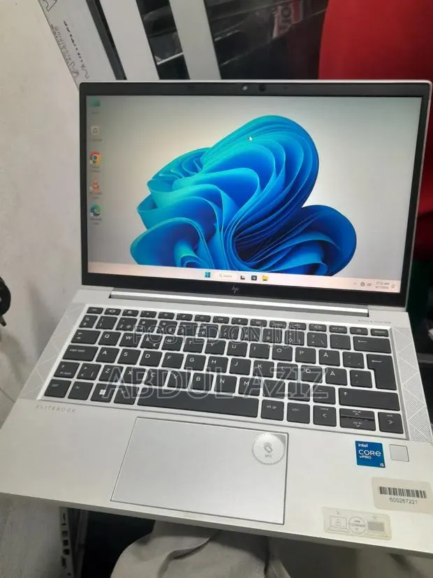Laptop HP EliteBook 830 G8 8GB Intel Core i5 SSD 256GB · Photo 1