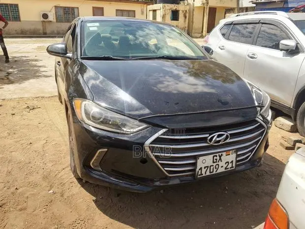 Hyundai Elantra 2017 Black · Photo 1