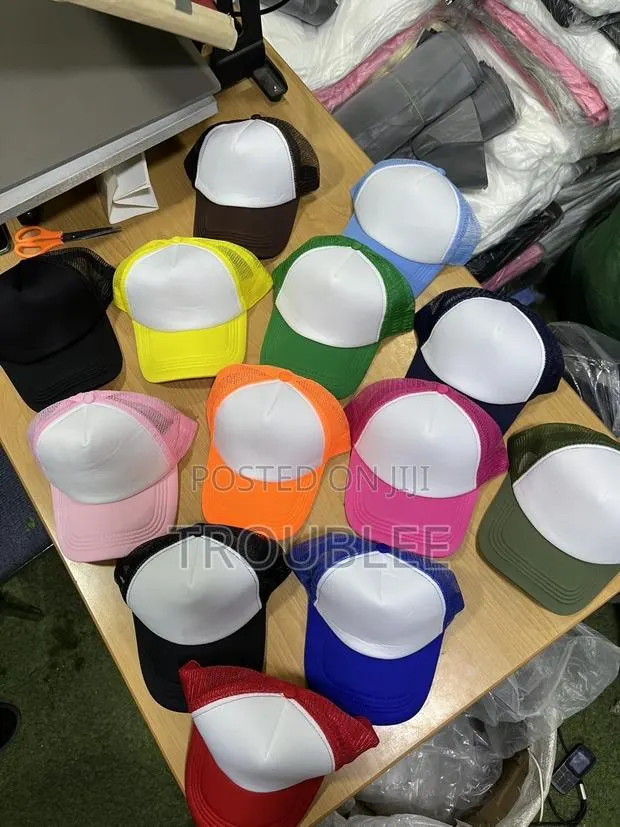 Plain Caps( Plain Trucker Caps ) · Photo 1