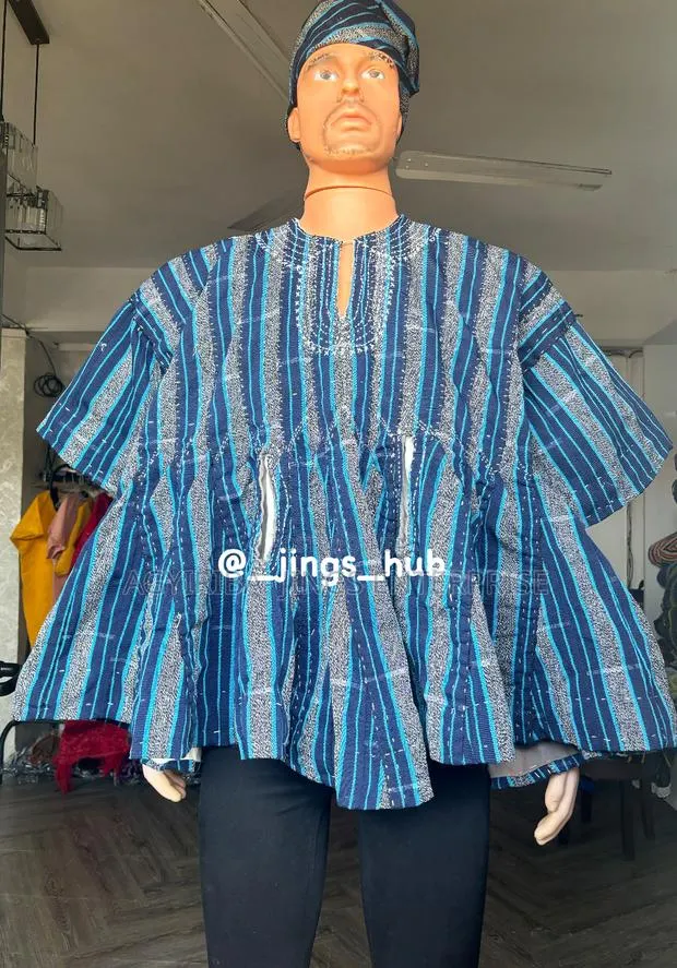 Blue Strip Smock · Photo 1