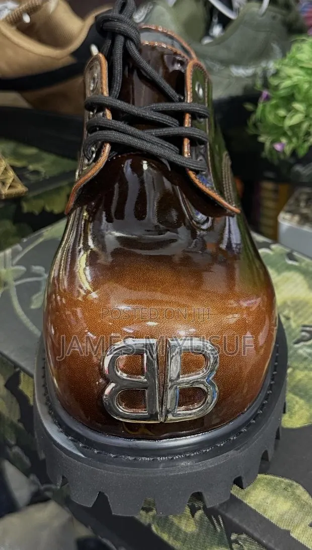 Original Balenciaga Going for Cool Price · Photo 1