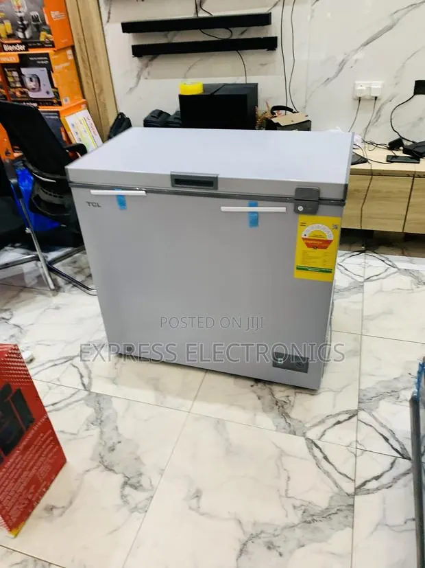 Eco Mode Function Chest Freezer Single Door 200lts TCL · Photo 1
