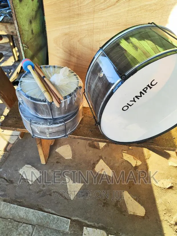 Matching Drums - School Drums · Photo 1