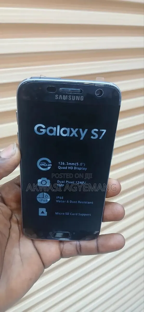 New Samsung Galaxy S7 32 GB Black · Photo 1