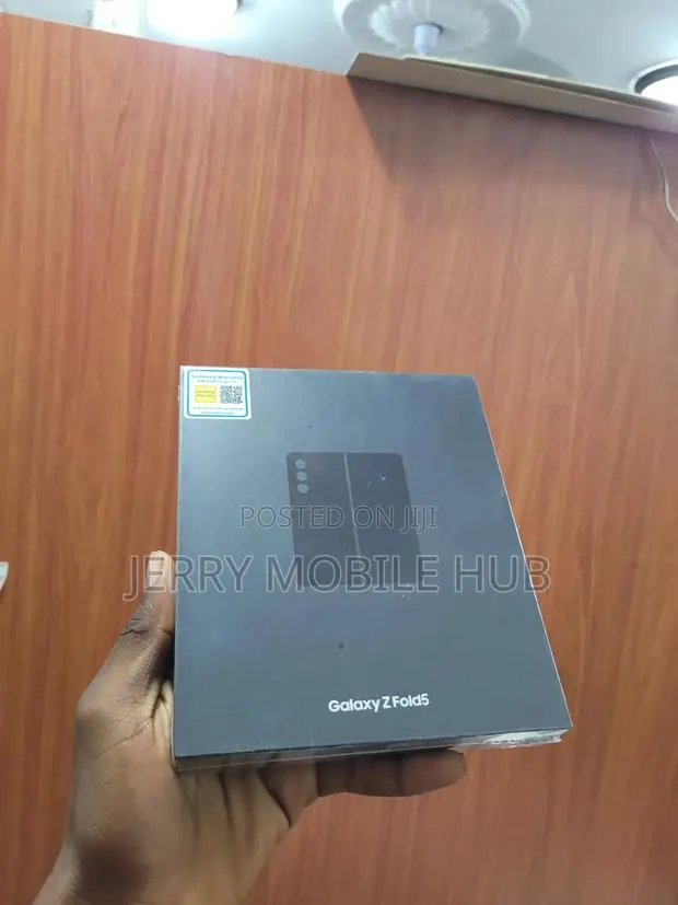 New Samsung Galaxy Z Fold 5 1 TB · Photo 1