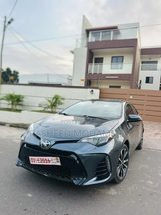 Toyota Corolla XSE (1.8L 4cyl 2A) 2019 Gray · Photo 1