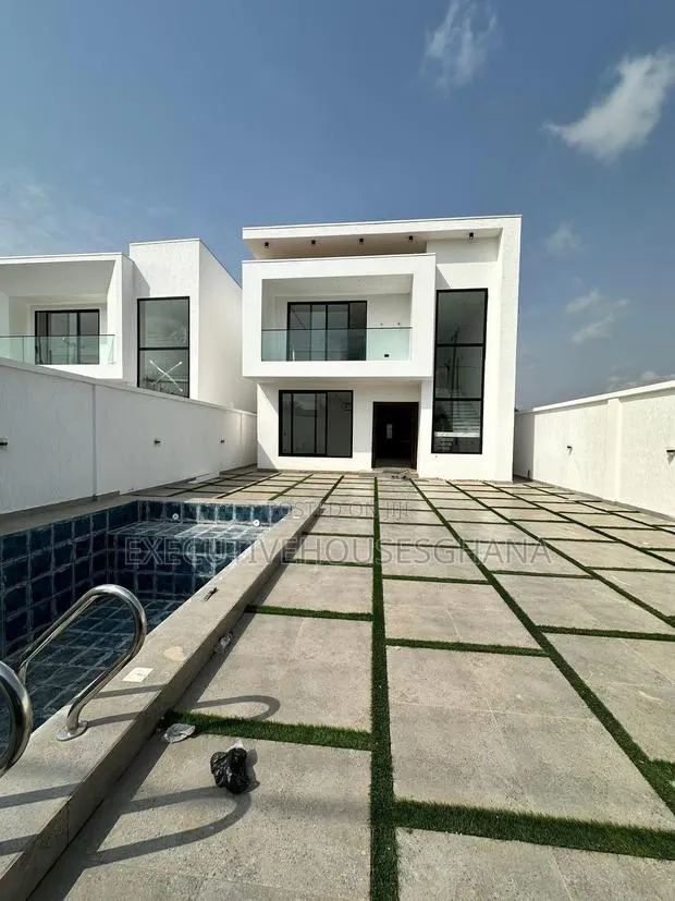 4bdrm House in Executivehousesghana, School Junction for sale · Photo 1