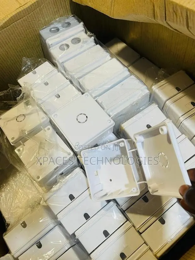 CCTV PVC Square Junction Box / Pattrex 4x4 Indoor · Photo 1
