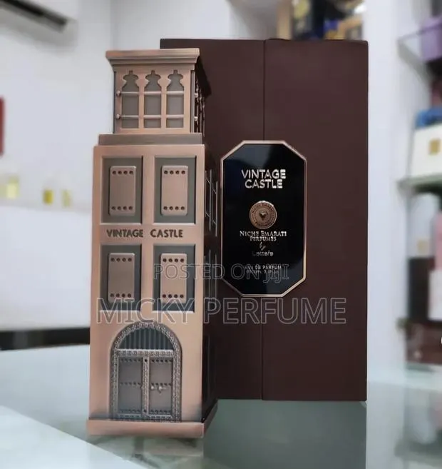 Vintage Castle Perfume · Photo 1
