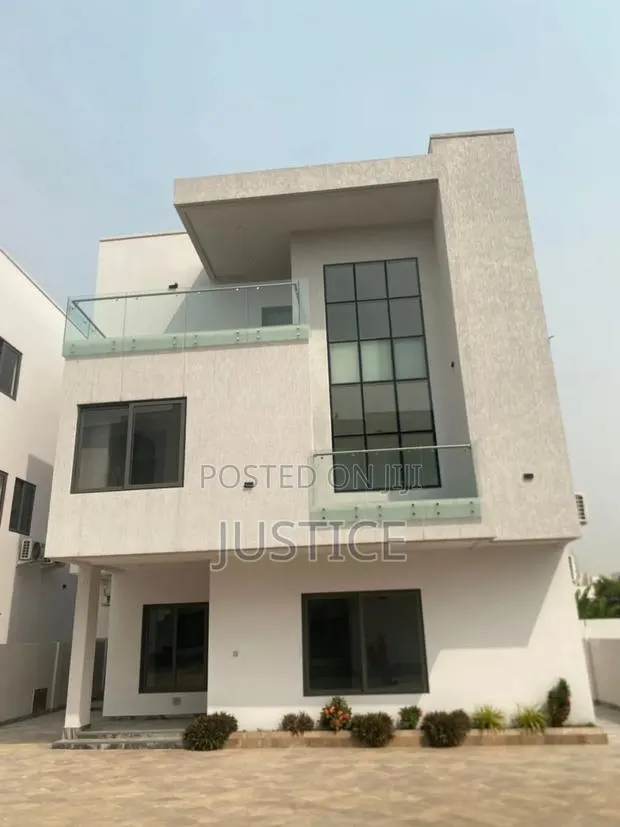 4bdrm Townhouse / Terrace in East Legon, American House for rent · Photo 1