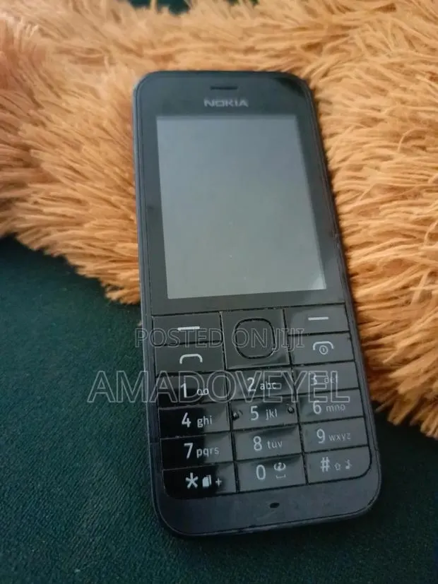 Nokia 220 Black · Photo 1