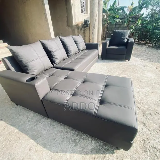 L Shape and Single Sofa · Photo 1