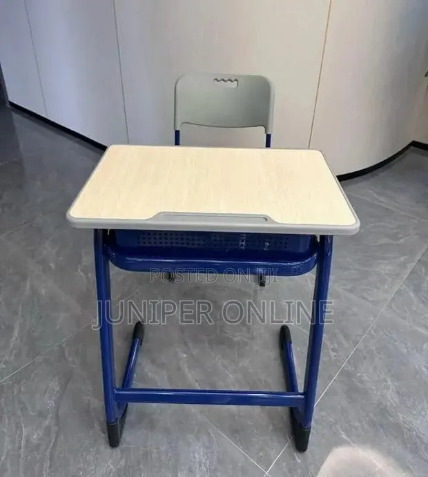 Lectures Uni Study Table and Chair · Photo 2