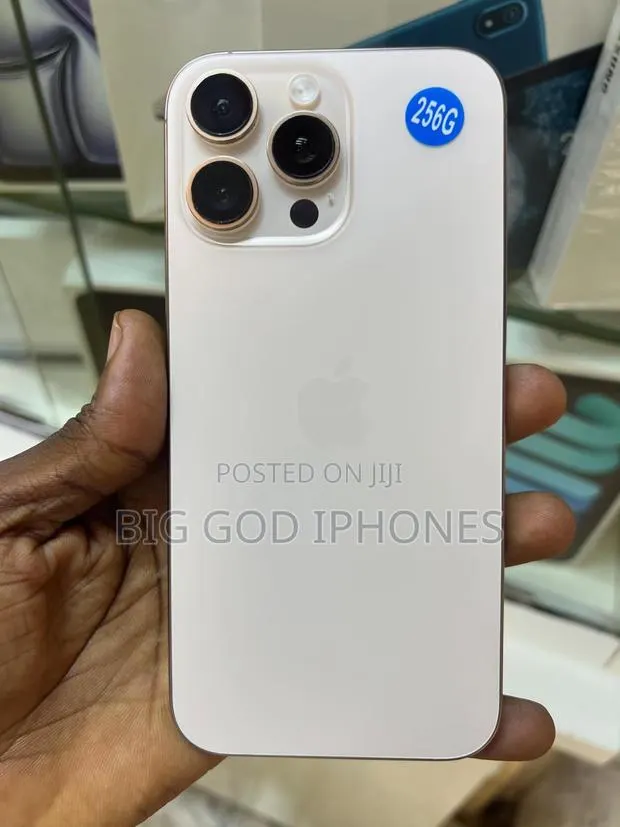 Apple iPhone 16 Pro Max 512 GB Gold · Photo 1