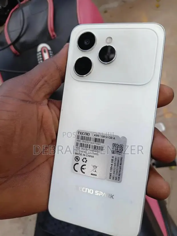 Tecno Spark 40 Pro+ 128 GB Gray · Photo 1