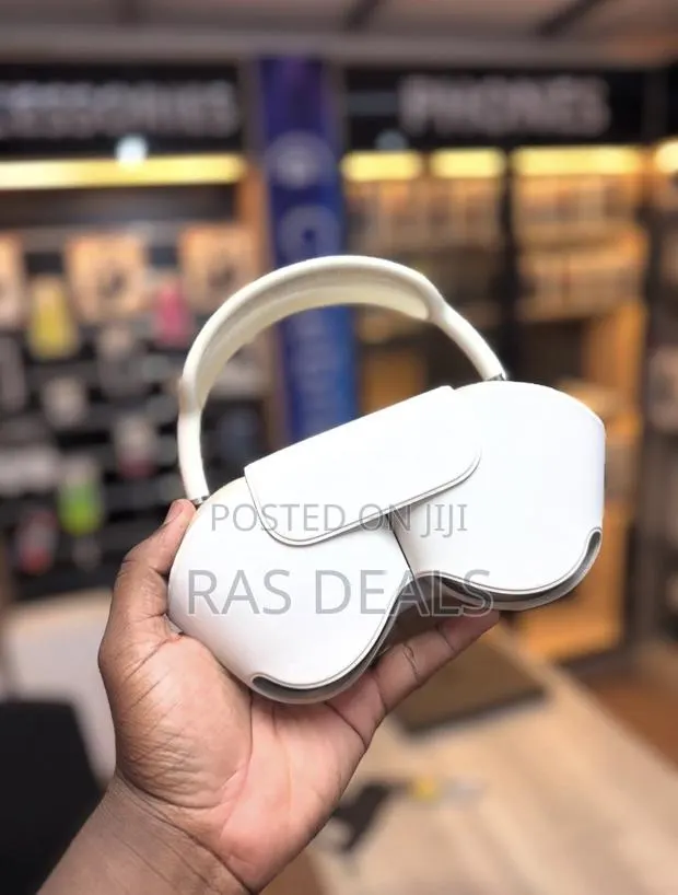 AirPods Max USBC Starlight · Photo 1