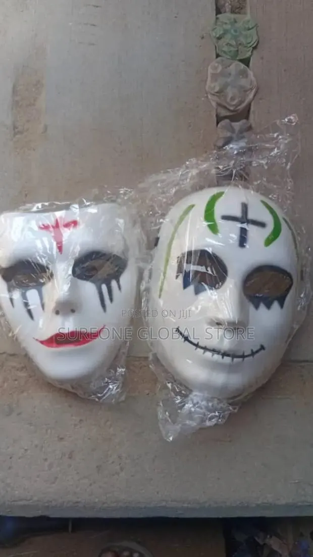 Hholloween Mask · Photo 1