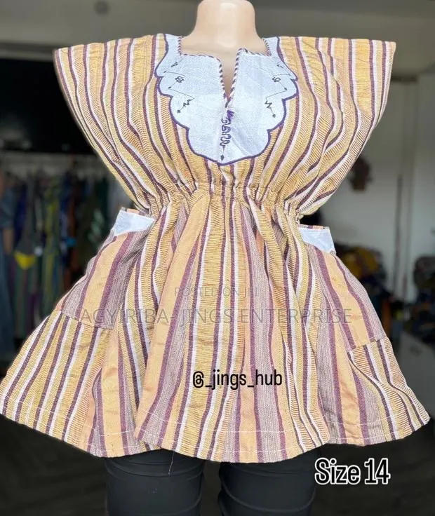 Ladies Smock/Fugu Tops · Photo 1