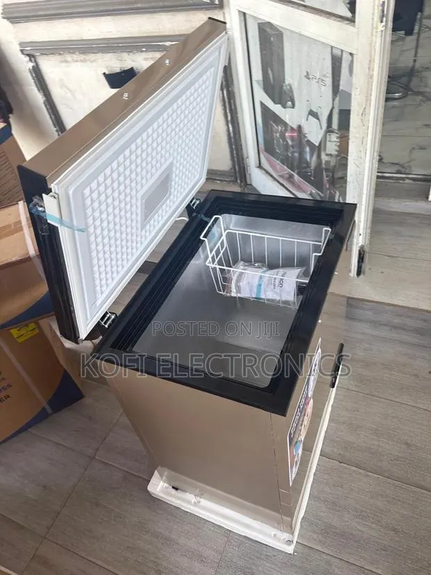 Spacious 150l Chest Freezer Perfect for Commercial Home Use · Photo 1