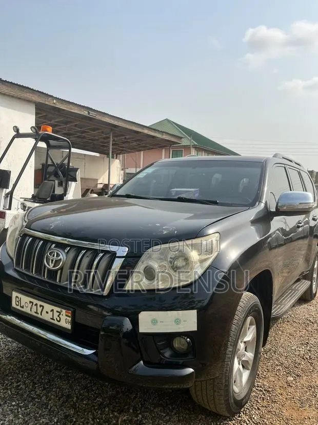 Toyota Land Cruiser Prado 2013 Black · Photo 1
