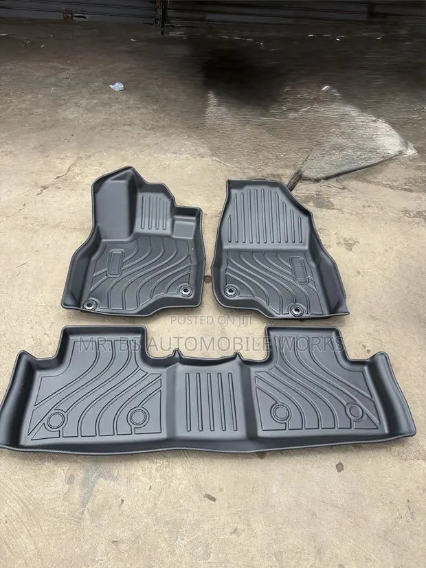 Acura RDX Floor Mat (Carpet) 2019-2026 · Photo 1