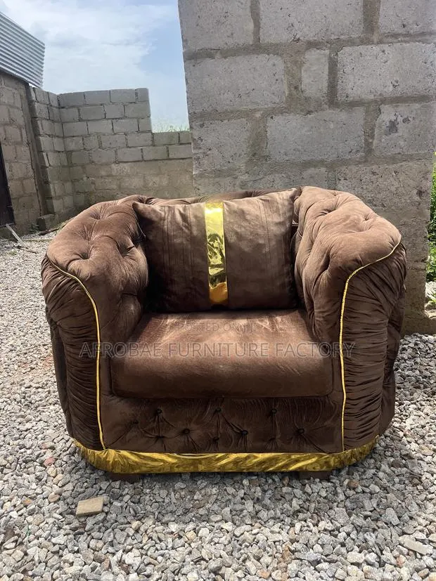 Single Sofa · Photo 1