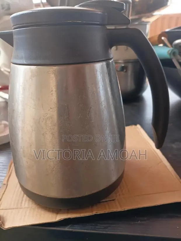 Vacuum Carefe Stainless Steel Flask. · Photo 1