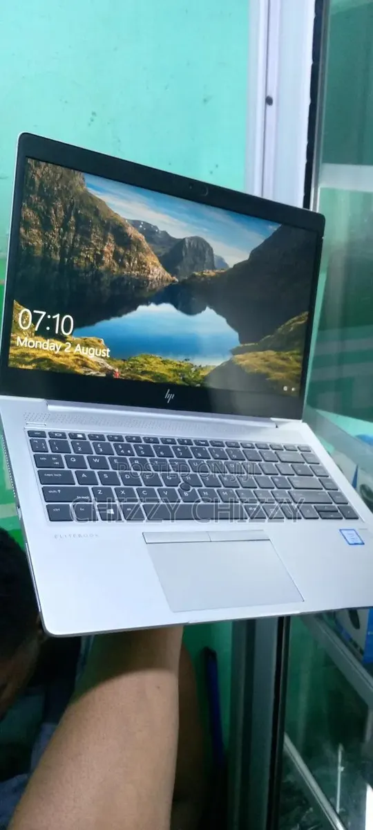 Laptop HP EliteBook 840 G5 8GB Intel Core I5 SSD 256GB · Photo 1