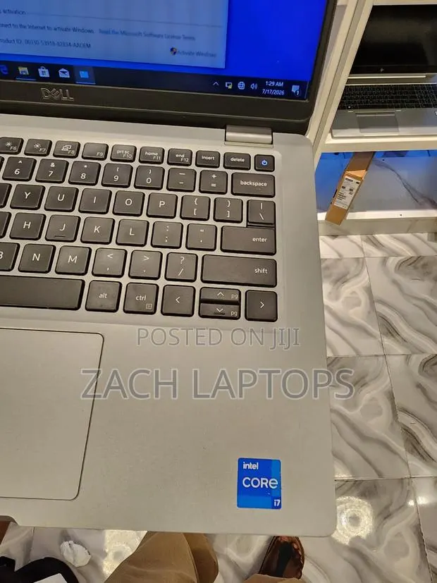Laptop Dell Latitude 5320 16GB Intel Core i7 SSD 512GB · Photo 1