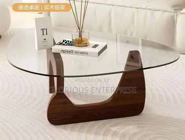 Oval Shaped Center Table · Photo 1