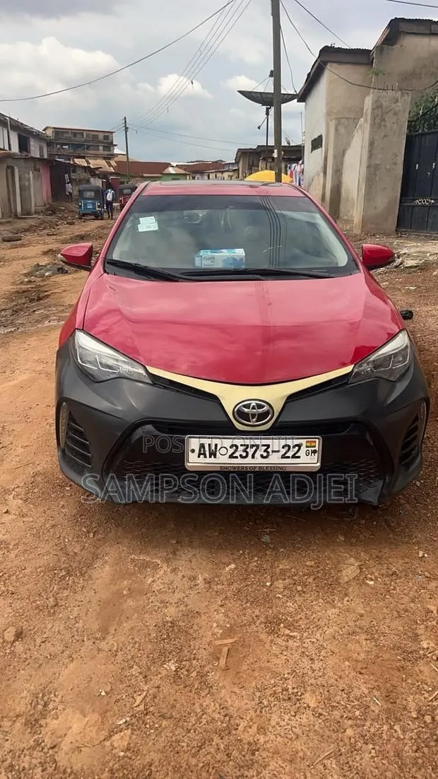 Toyota Corolla 2016 Red · Photo 1
