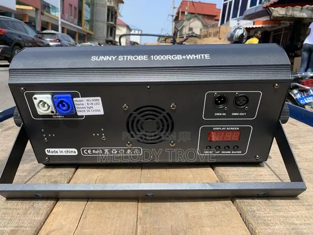 8+8 Led RGB Strobe Light · Photo 3