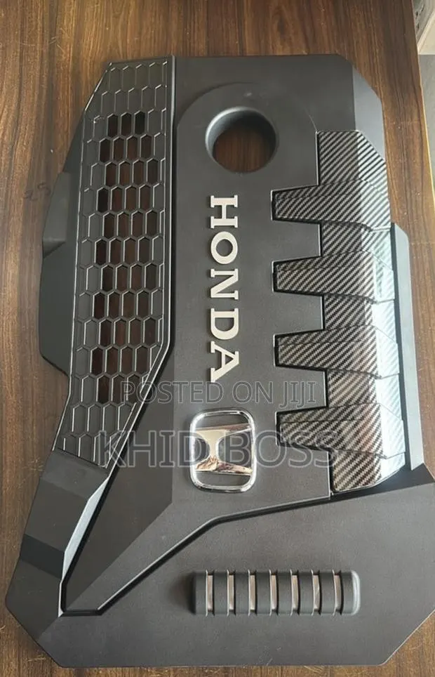 Engine Cover · Photo 1
