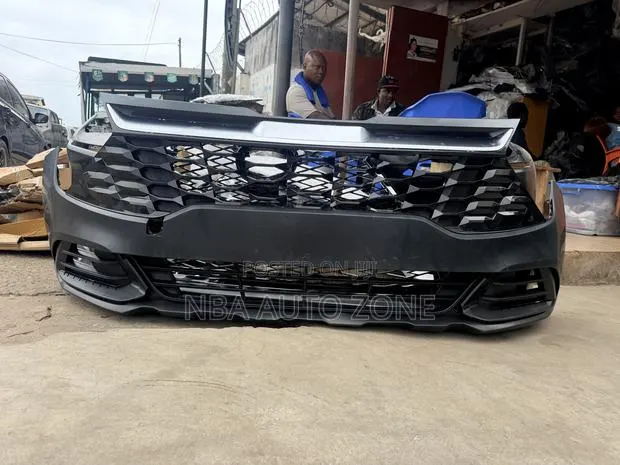 Kia Sportage 2022-2025 Complete Front Bumper · Photo 1